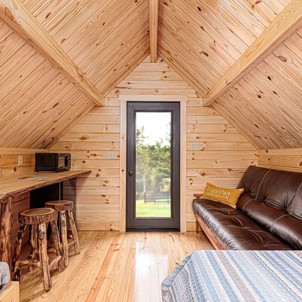 Sleepy-Hollow-Camp-Glamping-Pod-2